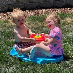 Meet your Posher, Becky